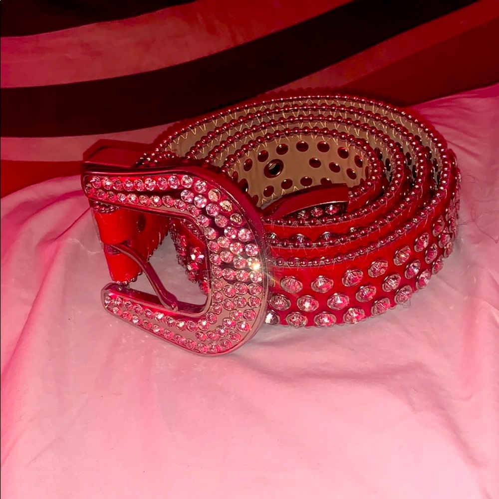 I’m selling a dna men’s belt